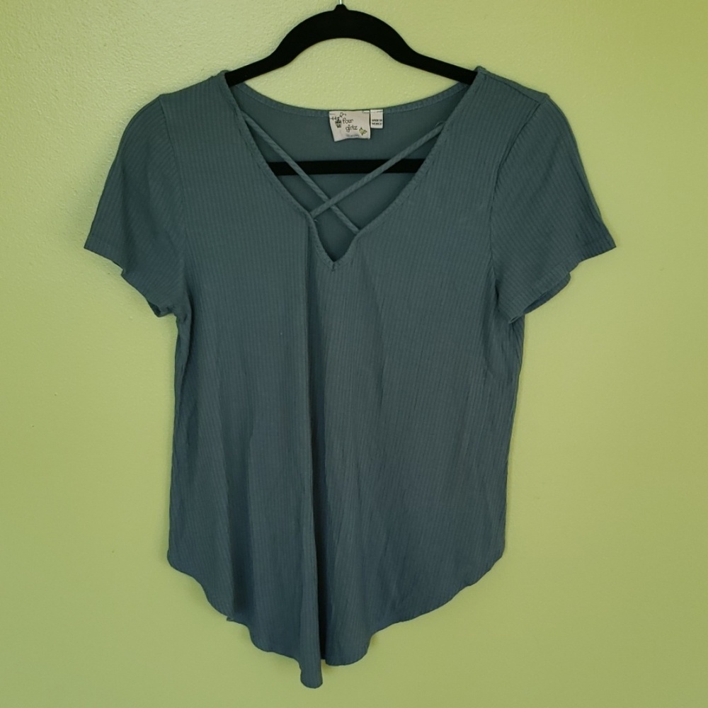 ❌️SOLD❌️: Light Blue Trendy Top
